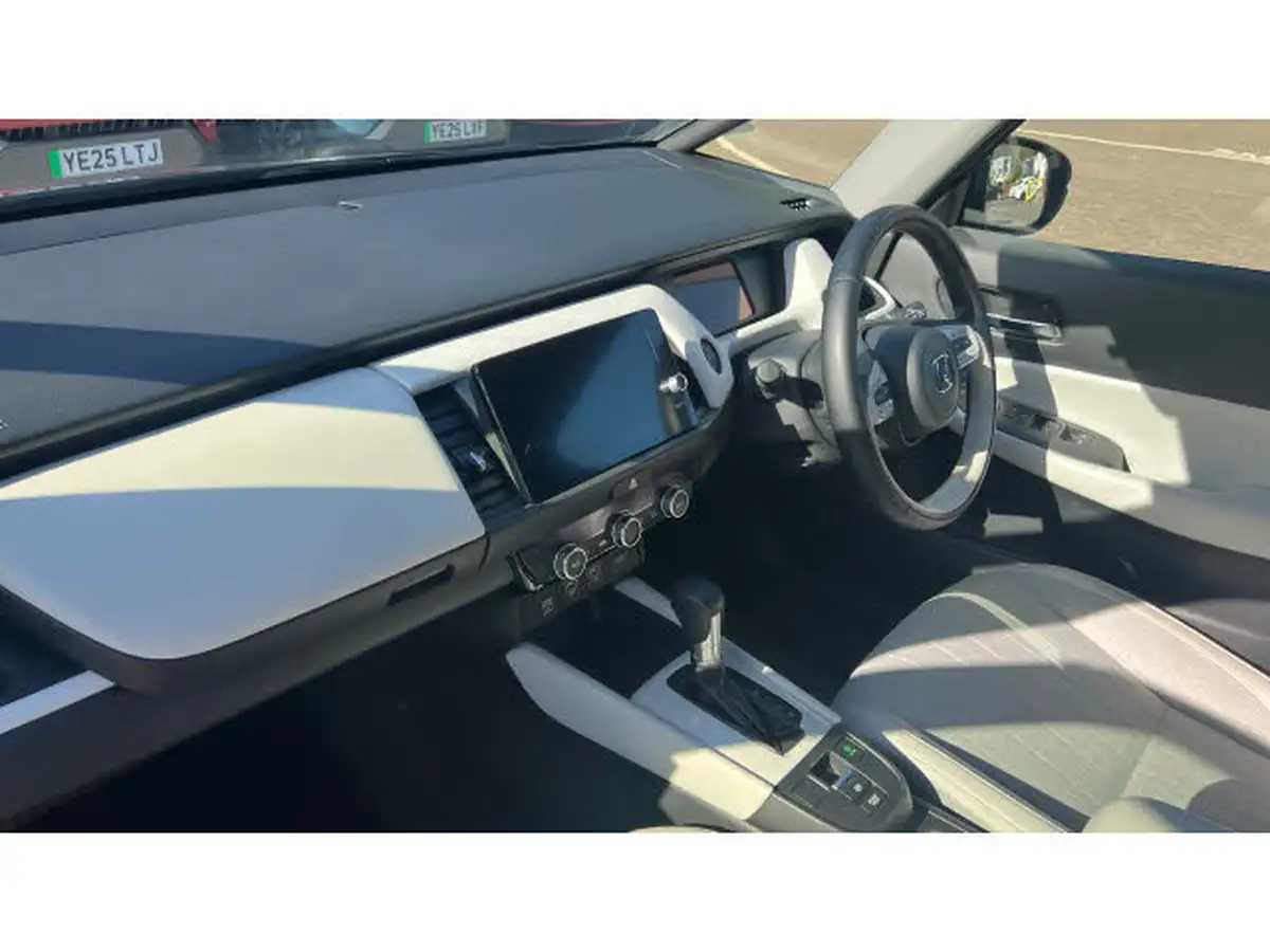 2022-honda-jazz-15-i-mmd-ex-107ps-big-8