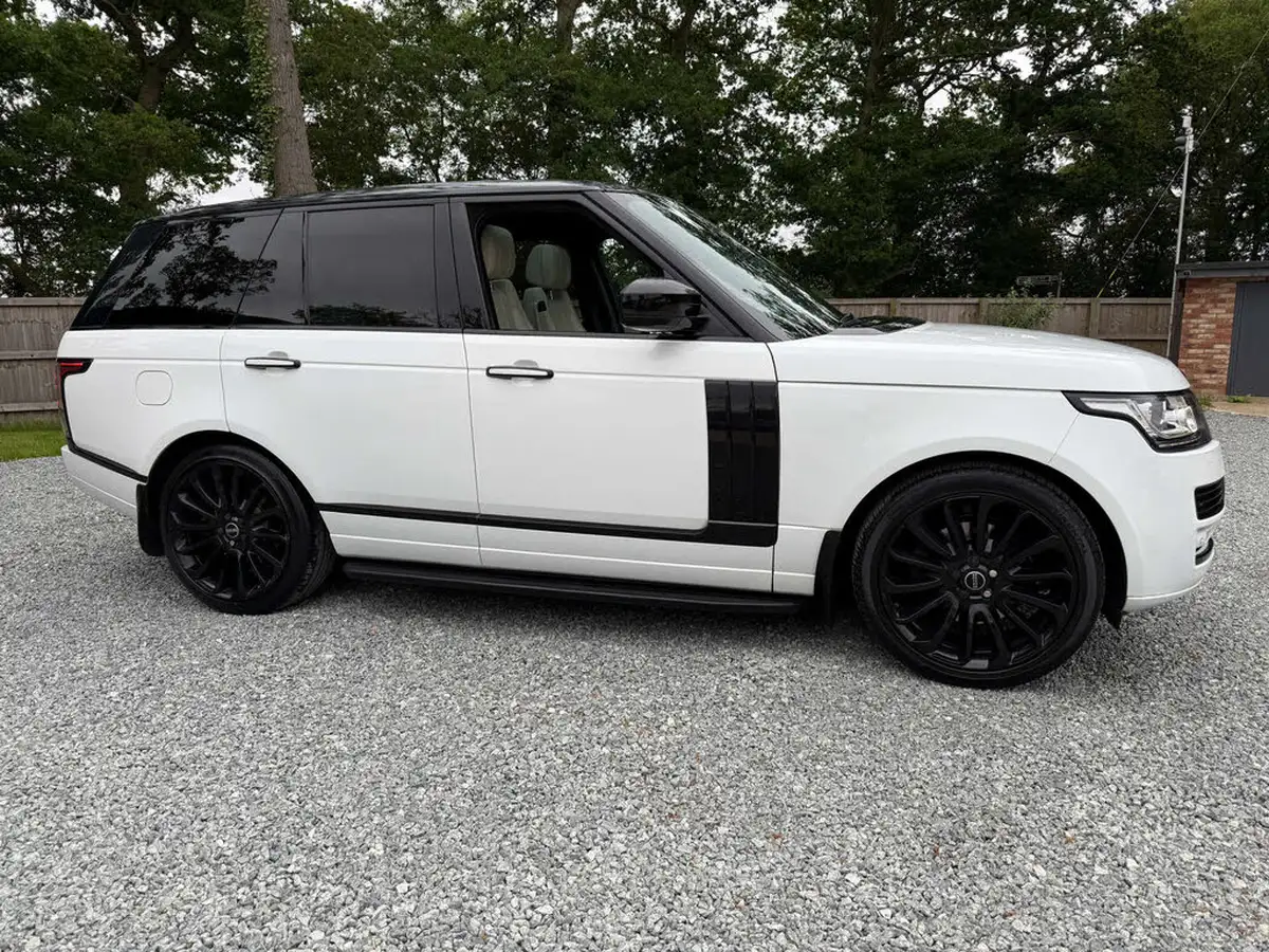2015-land-rover-range-rover-30tdv6-vogue-big-7