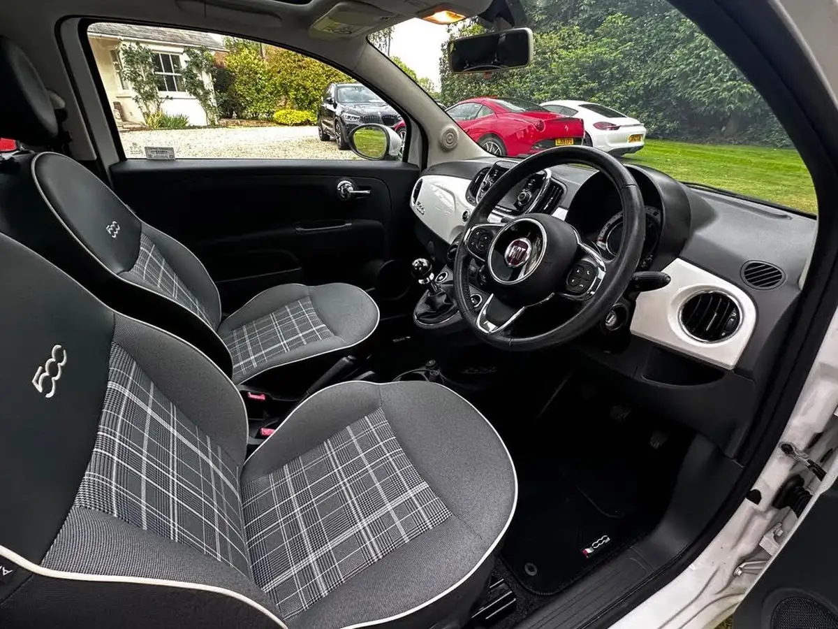 2016-fiat-500-12-lounge-big-21