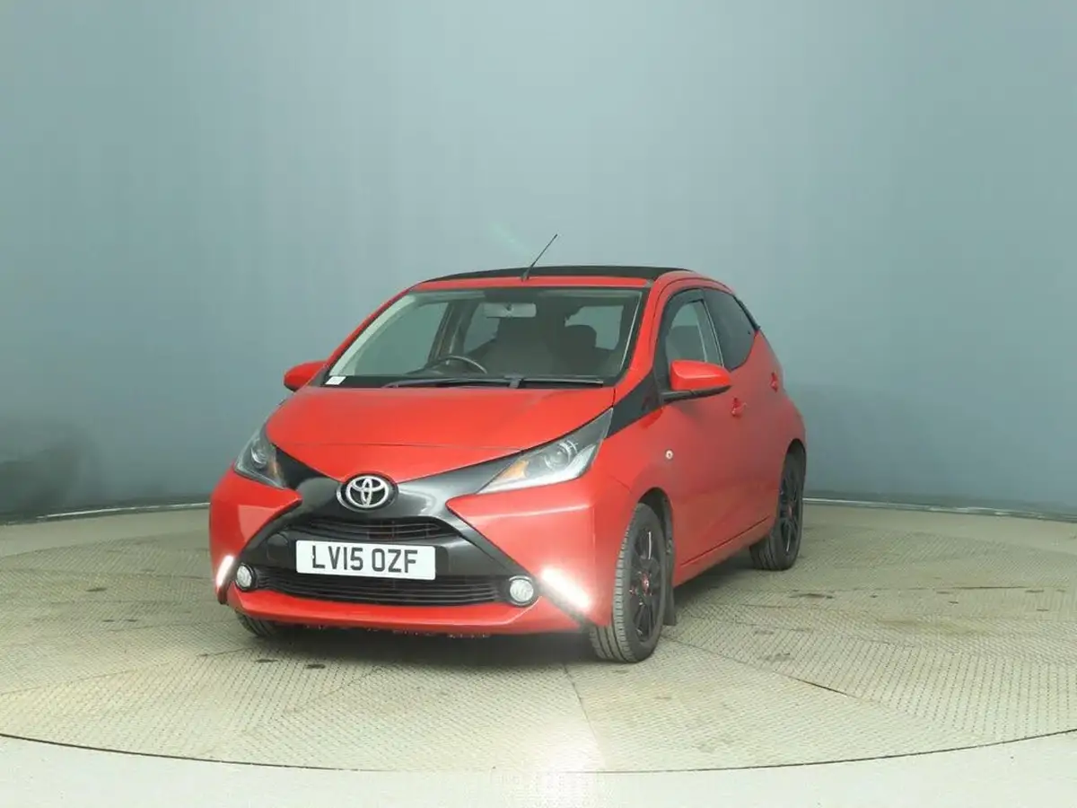 2015-toyota-aygo-10-vvt-i-x-pression-x-wave-x-shift-big-8