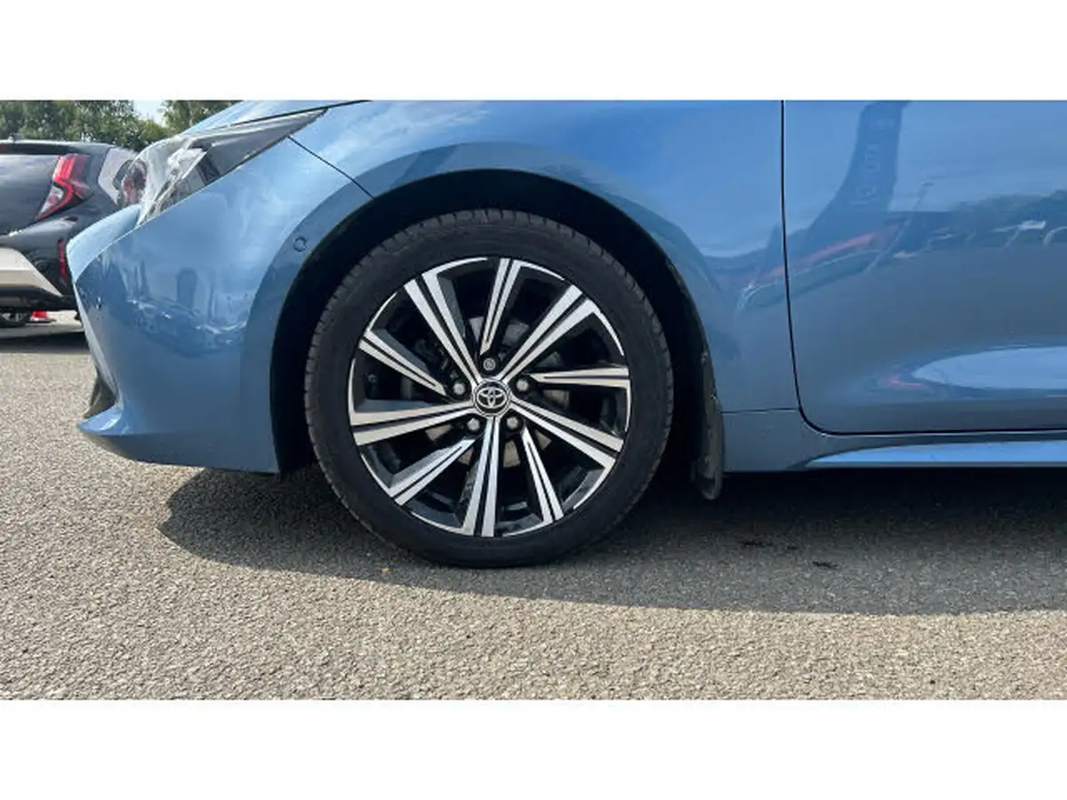 2022-toyota-corolla-18-vvt-i-design-120bhp-trk-hatchback-5d-big-17