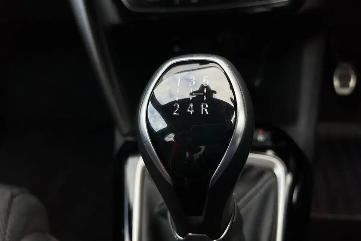 2022-vauxhall-corsa-12i-gs-line-big-32