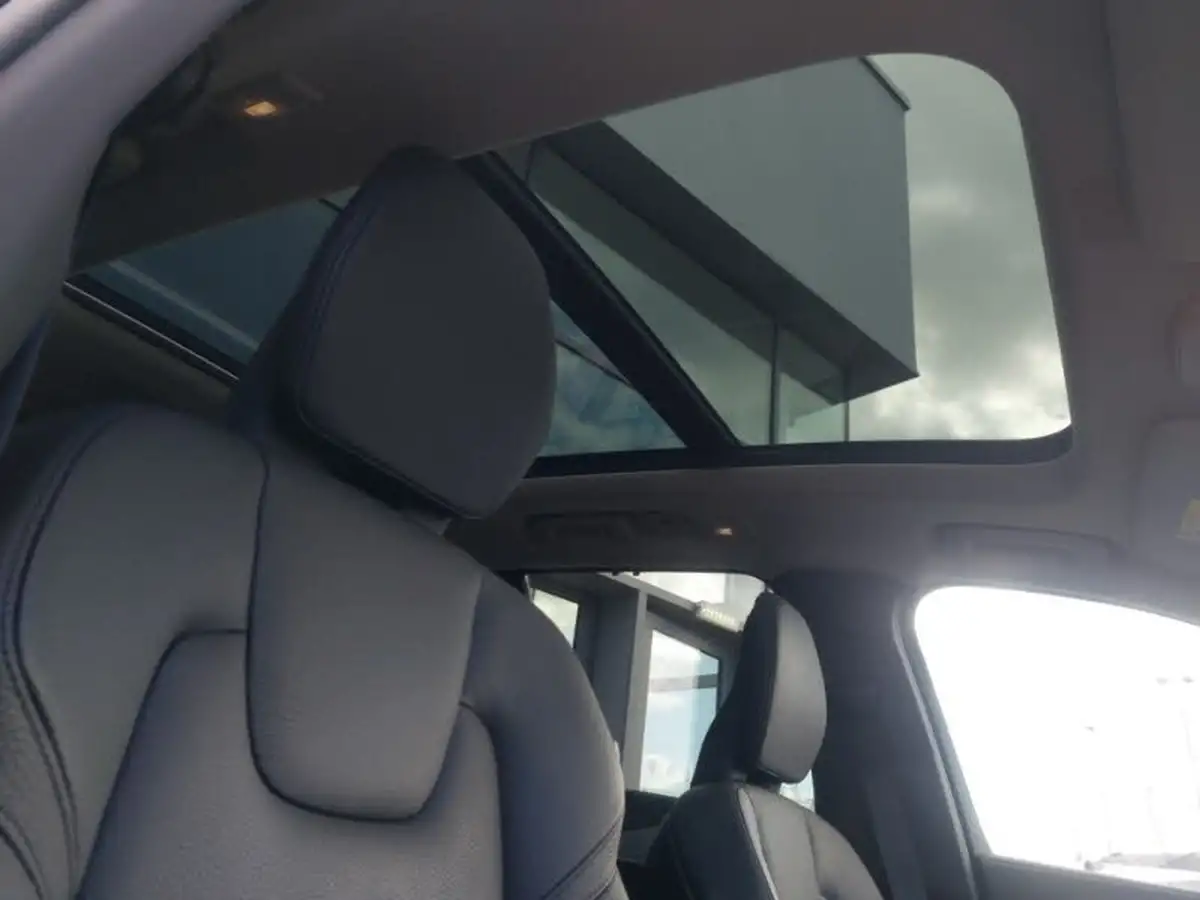 2024-volvo-xc90-20-t8-plus-big-14