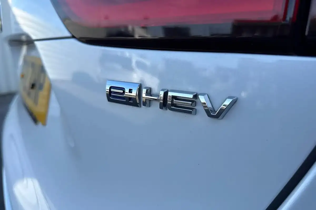 2022-honda-jazz-15-i-mmd-se-109ps-big-36