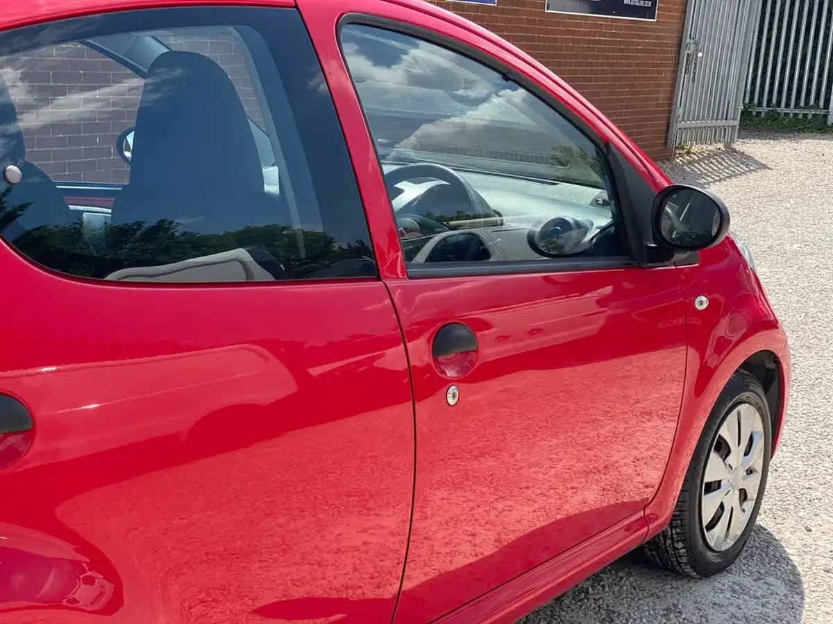 2011-citroen-c1-10-vtr-68-5d-big-29