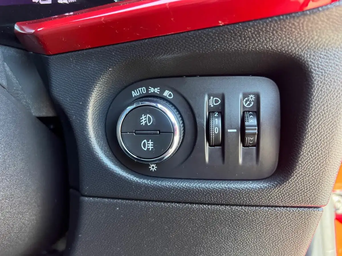2023-vauxhall-mokka-e-gs-big-22