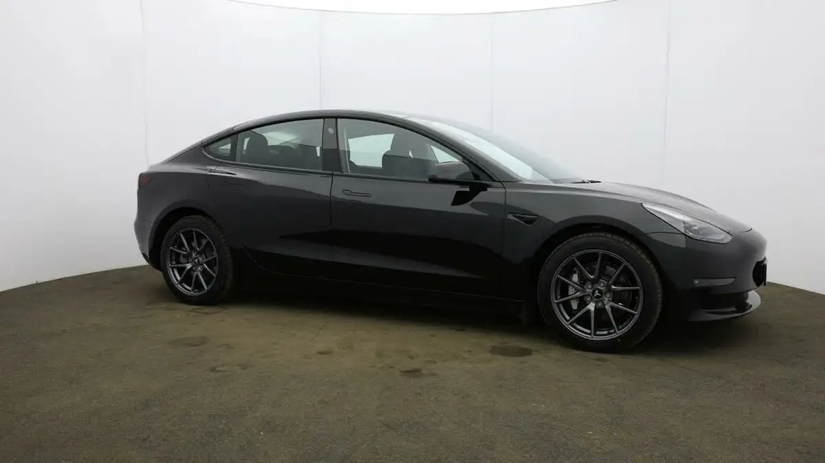 2021-tesla-model-3-e-long-range-awd-big-43