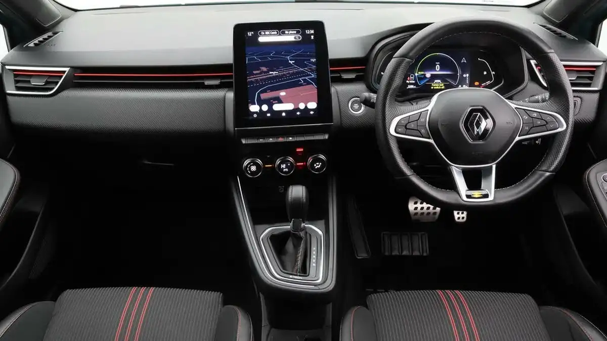 2022-renault-clio-16-rs-line-140ps-rs-line-e-tech-hybrid-big-13