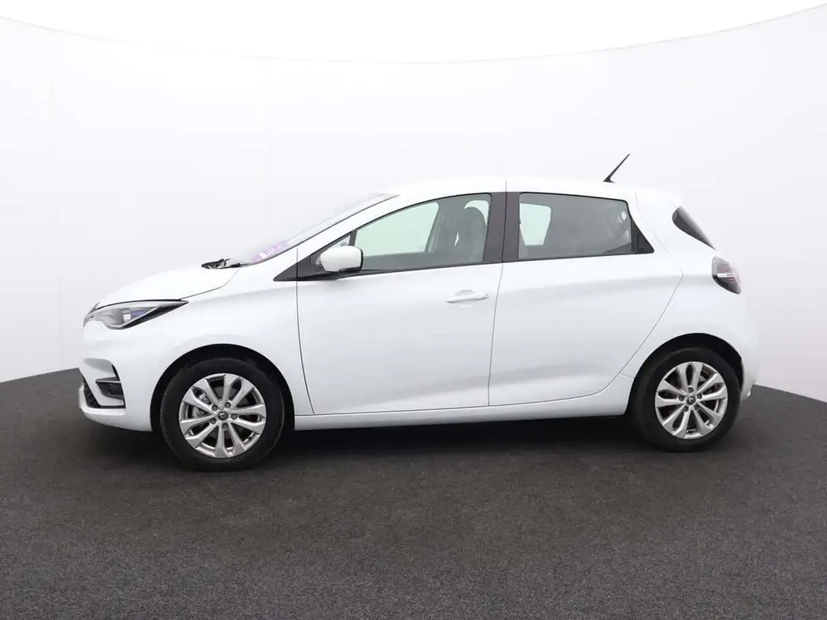 2022-renault-zoe-e-iconic-110ps-r110ev50-rapid-charge-big-4