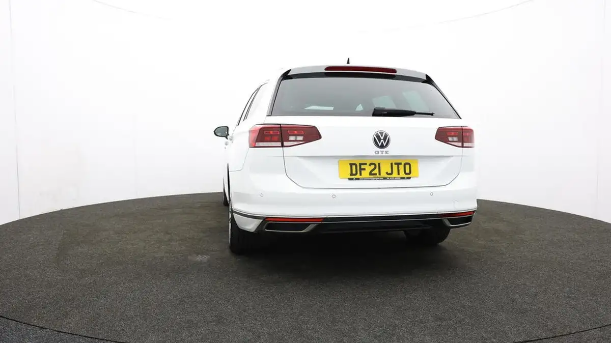 2021-volkswagen-passat-14-tsi-gte-estate-5d-big-34