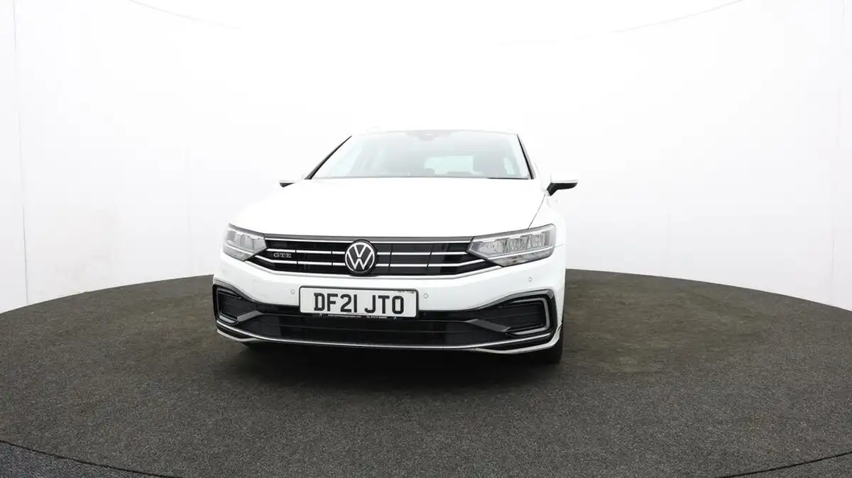 2021-volkswagen-passat-14-tsi-gte-estate-5d-big-58