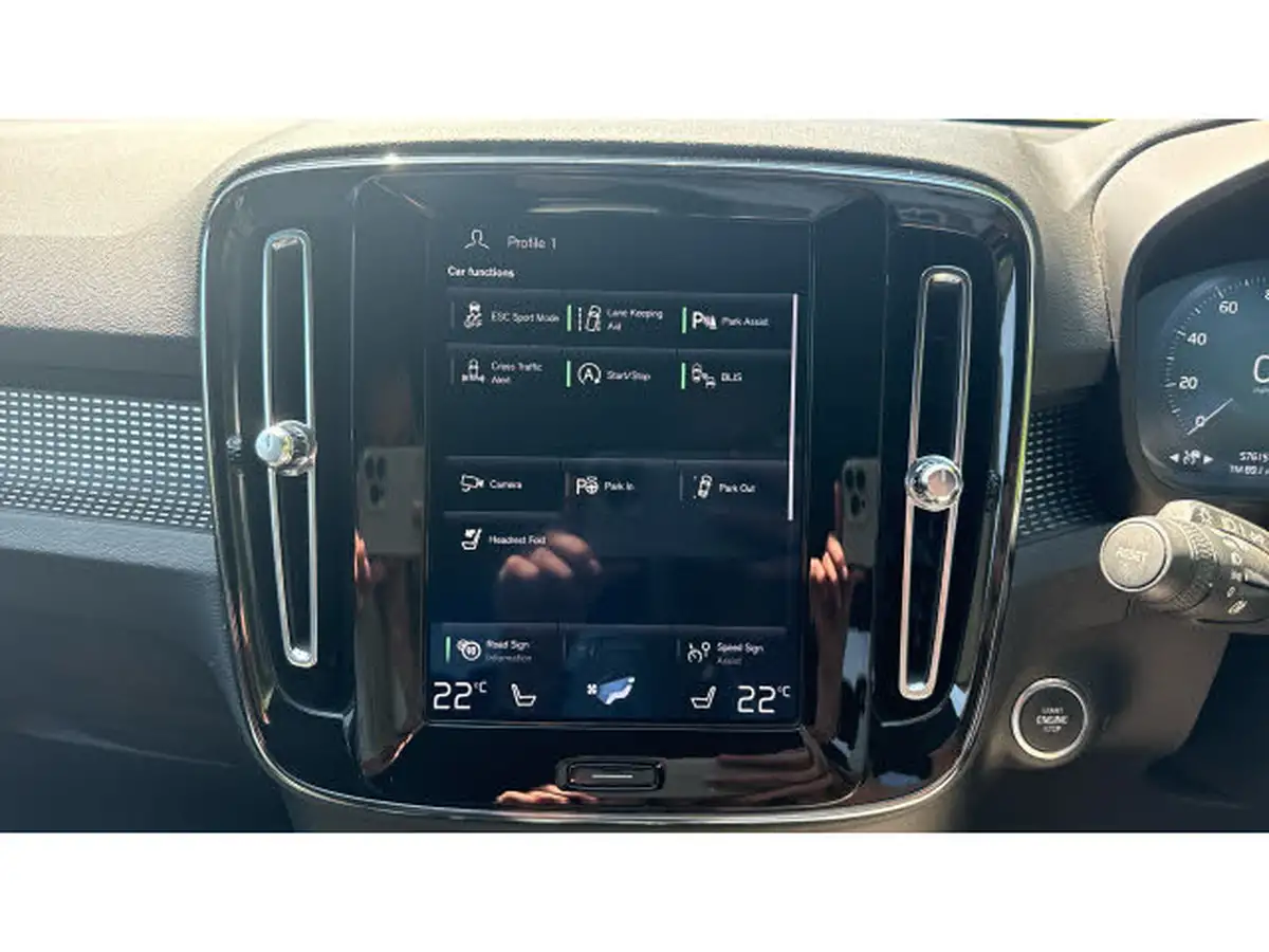 2018-volvo-xc40-20td-d4-first-edition-big-20