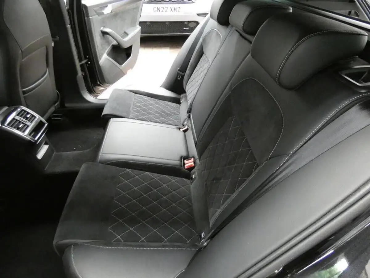 2021-skoda-superb-15-tsi-sportline-plus-estate-big-48
