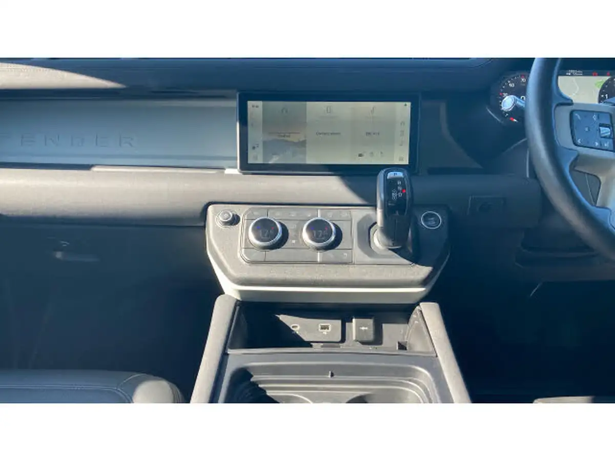 2021-land-rover-90-defender-30-d200-s-big-13