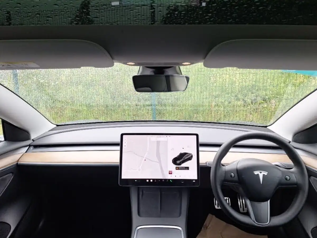 2021-tesla-model-3-e-long-range-4x4-big-2