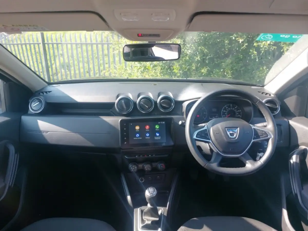 2022-dacia-duster-10-tce-comfort-100bhp-bi-fuel-station-wagon-5d-big-2
