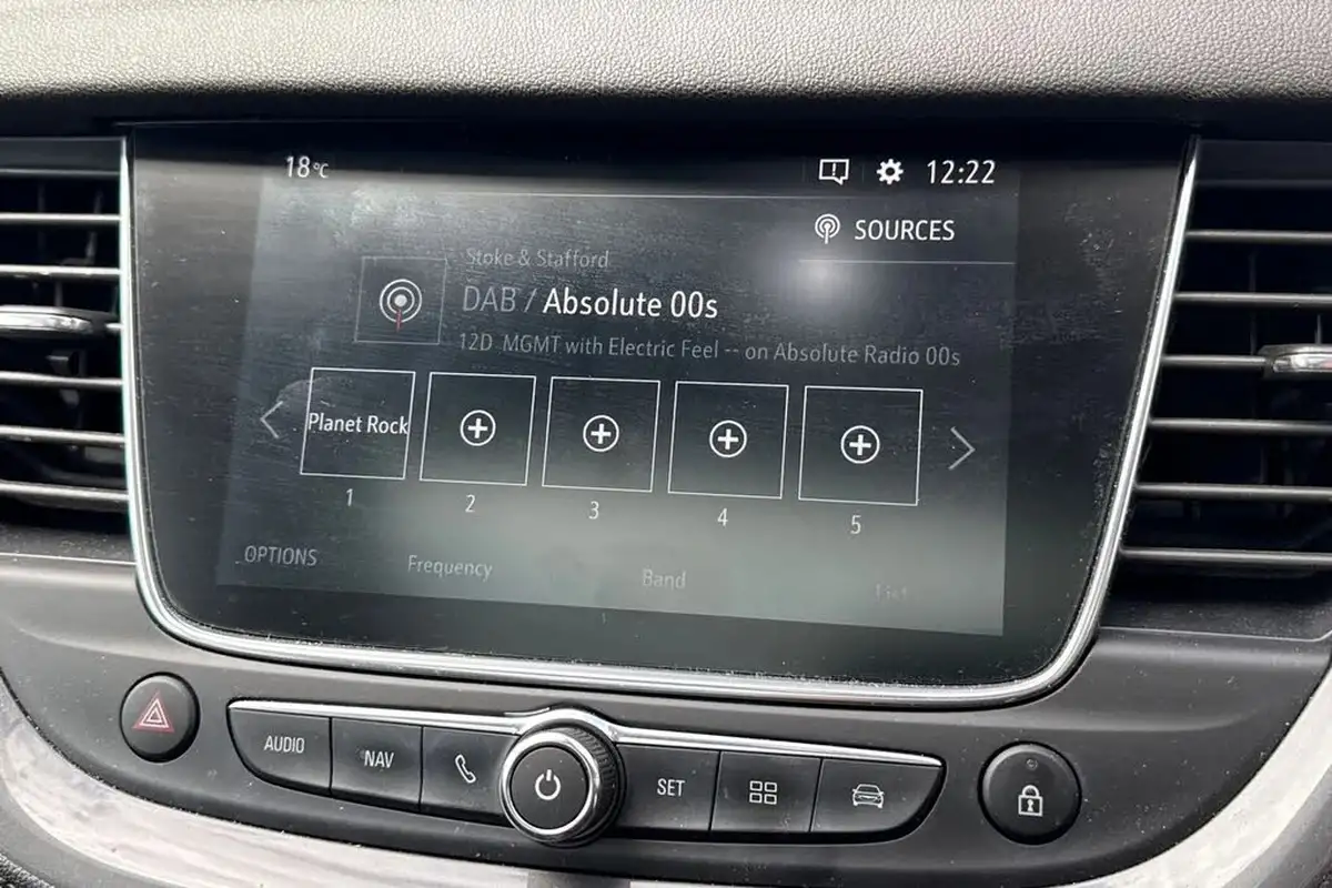 2019-vauxhall-grandland-x-12-elite-nav-big-43
