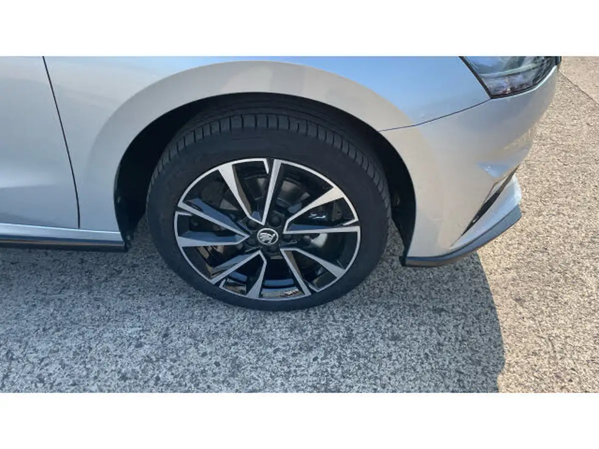 2024-skoda-fabia-10-tsi-monte-carlo-edition-big-43