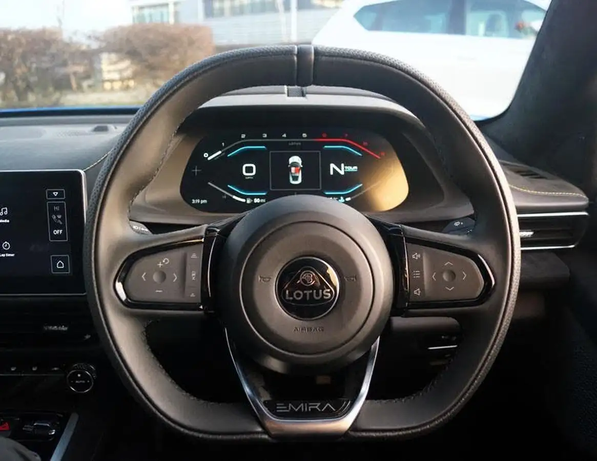 2025-lotus-emira-35-first-edition-v6-big-7