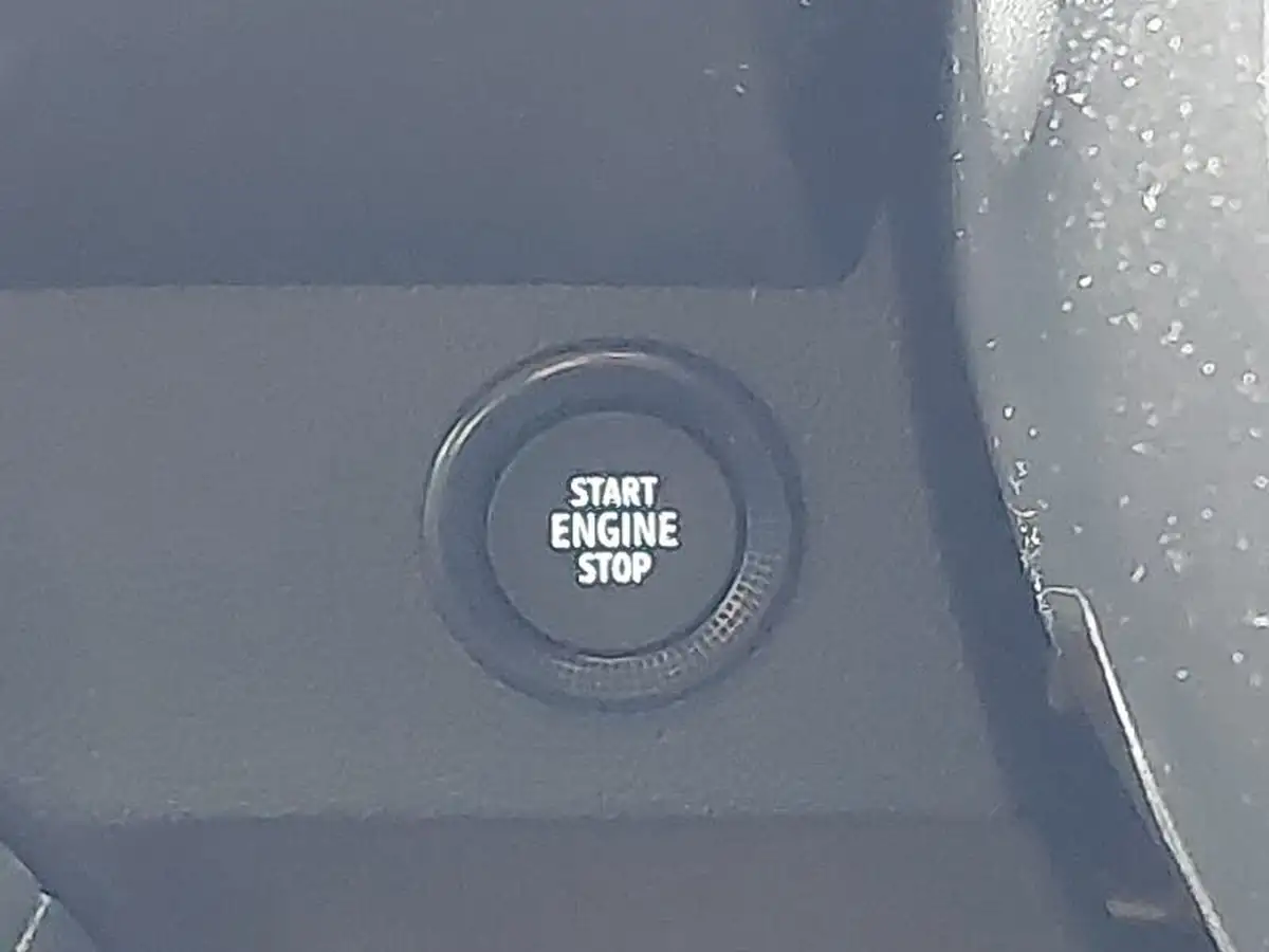 2024-dacia-sandero-stepway-10-tce-extreme-90bhp-big-14