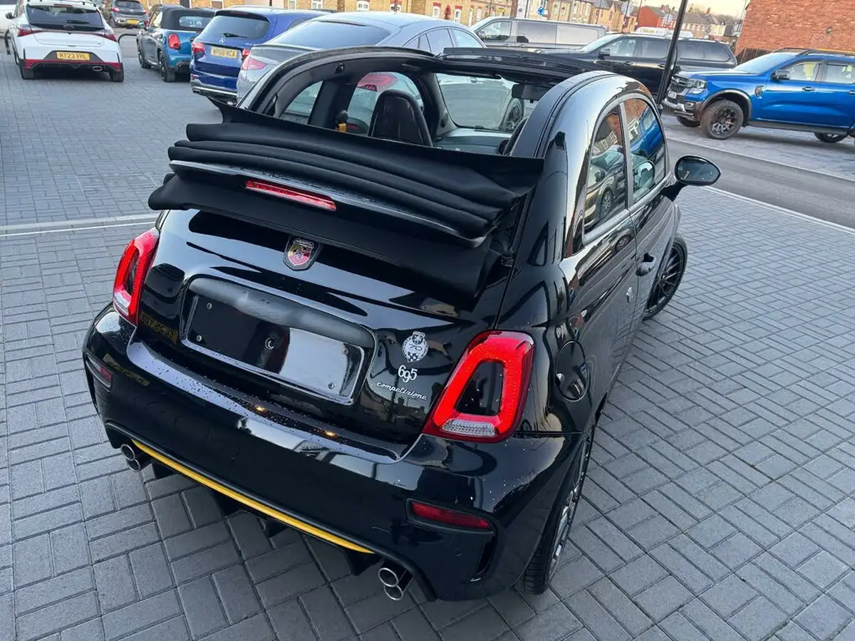 2024-abarth-695c-14-tjet-competizione-big-5