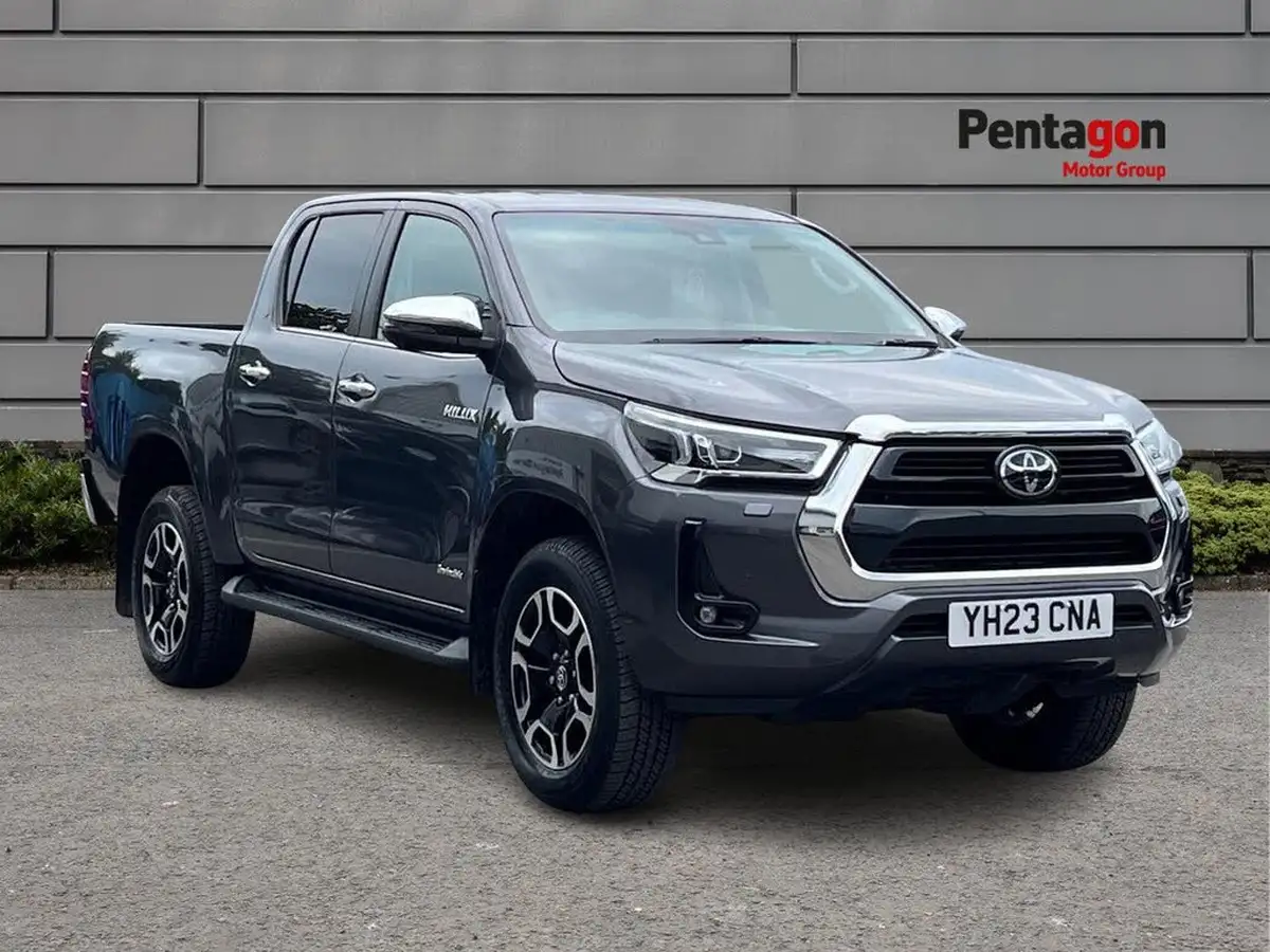 2023-toyota-hi-lux-28d-4d-invincible-2754cc-auto-big-0