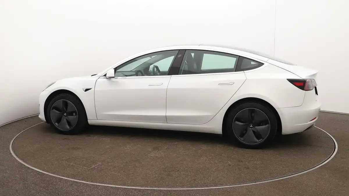 2020-tesla-model-3-e-standard-plus-big-50
