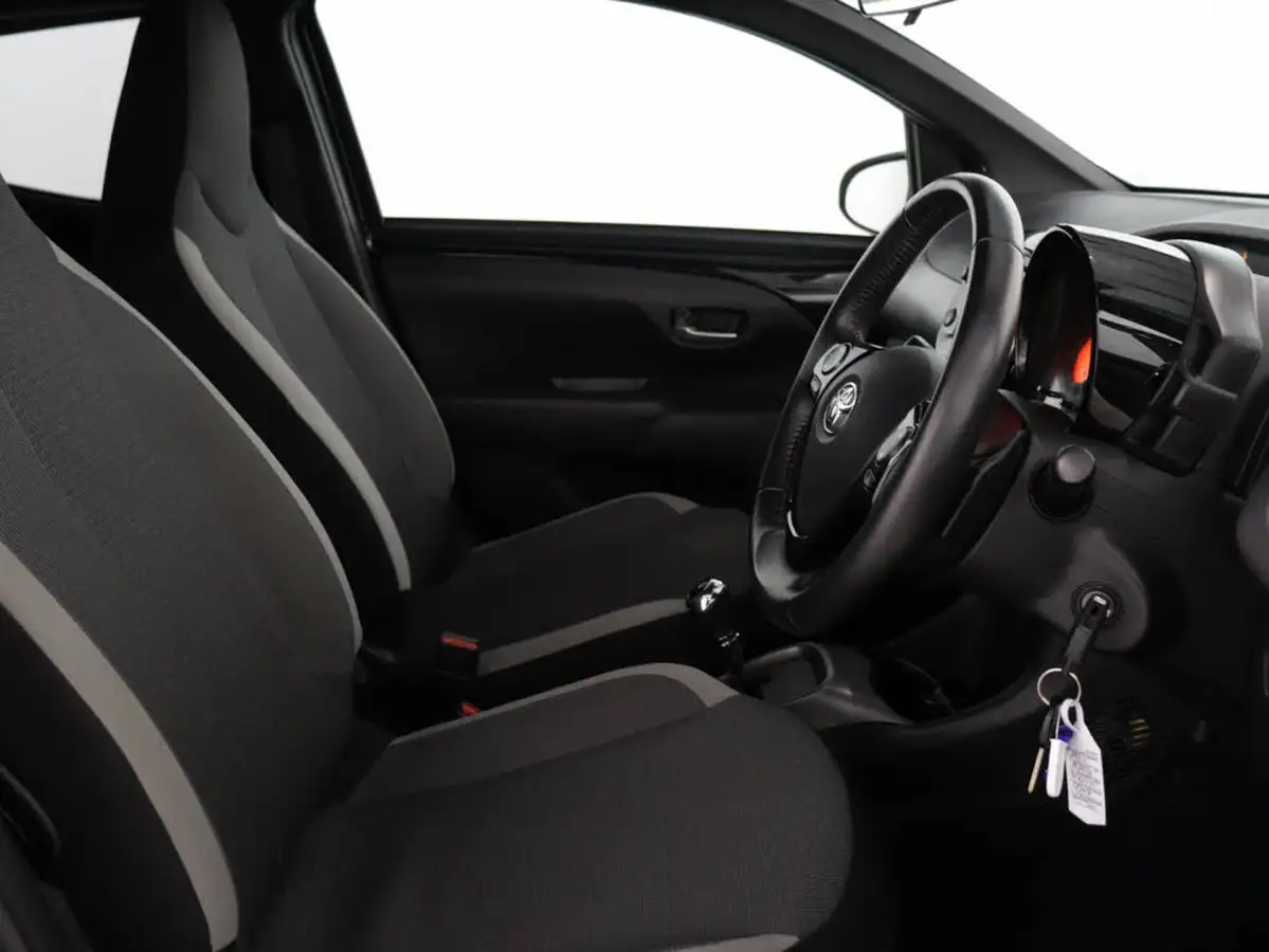 2021-toyota-aygo-10-vvt-i-x-trend-tss-x-shift-big-26
