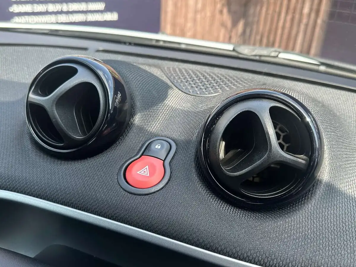 2015-smart-fortwo-09-prime-premiumss-twinamic-big-46