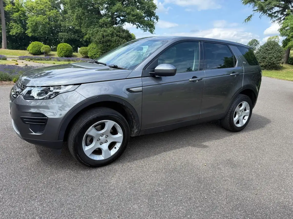 2017-land-rover-discovery-sport-20td4-se-150ps-suv-big-16