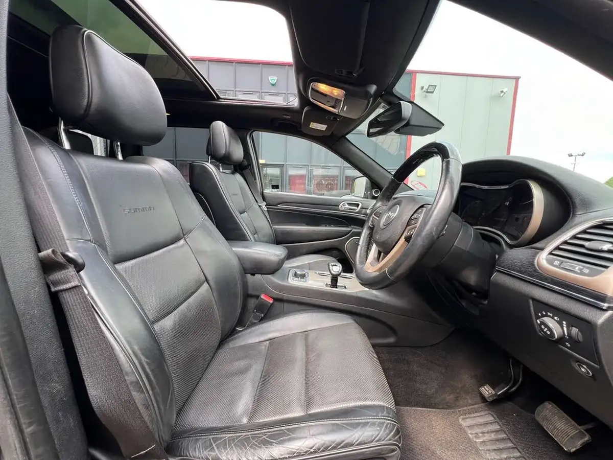 2016-jeep-grand-cherokee-30crd-summit-big-17