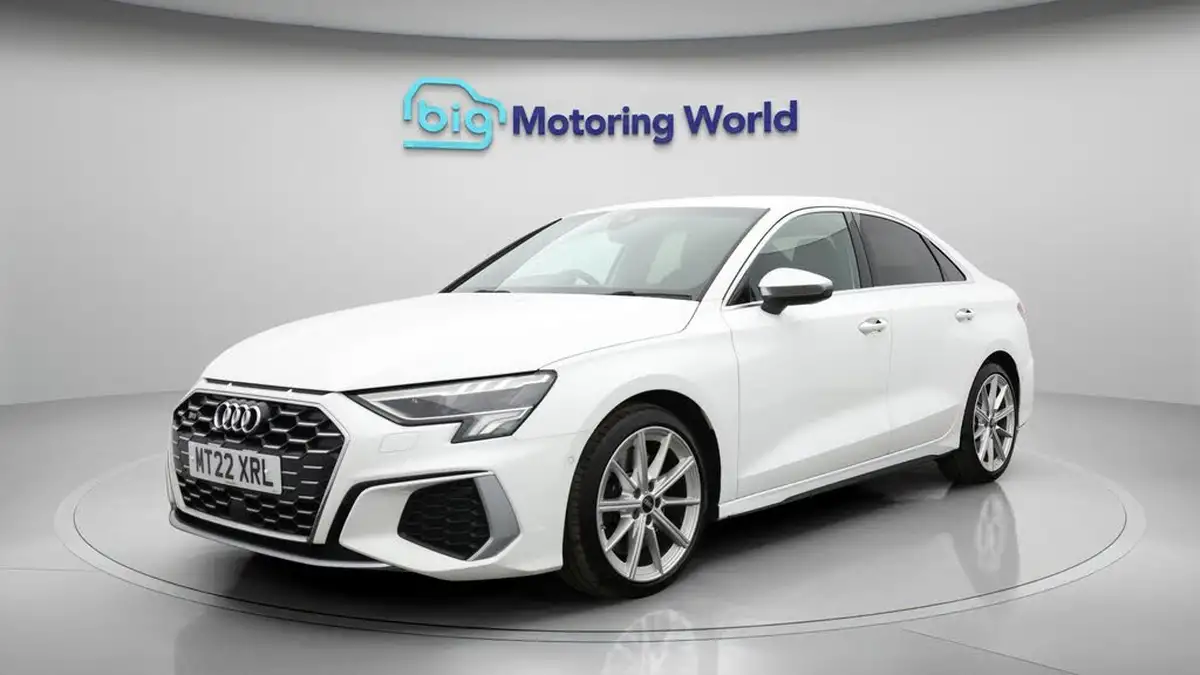 2022-audi-s3-20-tfsi-saloon-4d-big-3