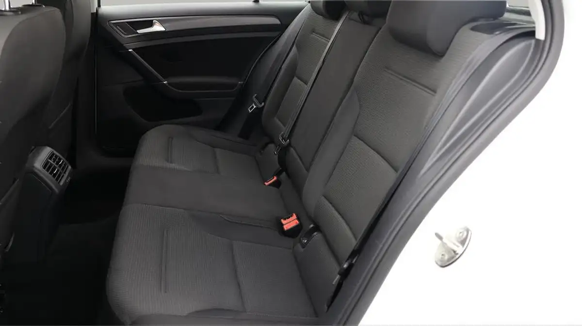 2017-volkswagen-golf-14-tsi-se-ss-hatchback-5d-big-16