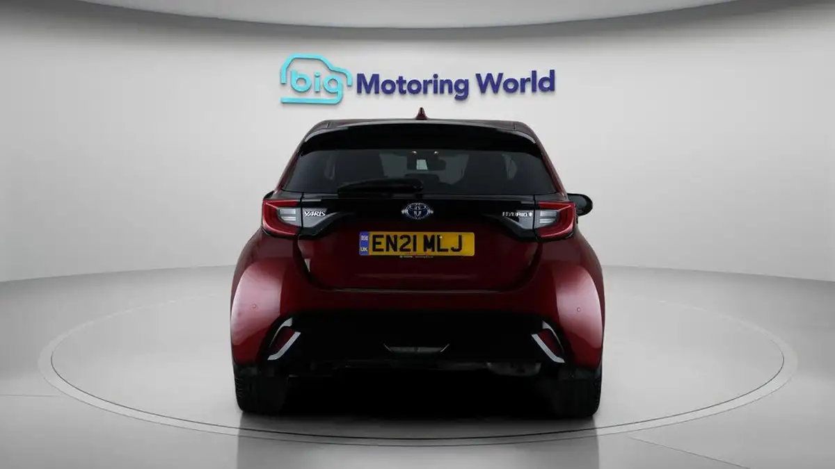 2021-toyota-yaris-15-vvt-i-excel-big-6