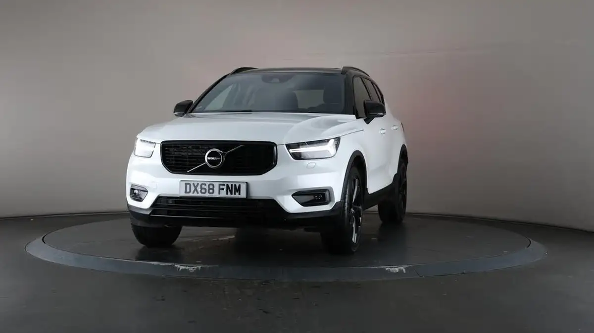 2018-volvo-xc40-15-t3-r-design-pro-big-48