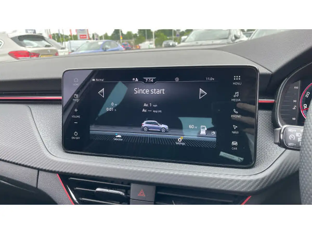2024-skoda-kamiq-15-tsi-monte-carlo-dsg-big-28