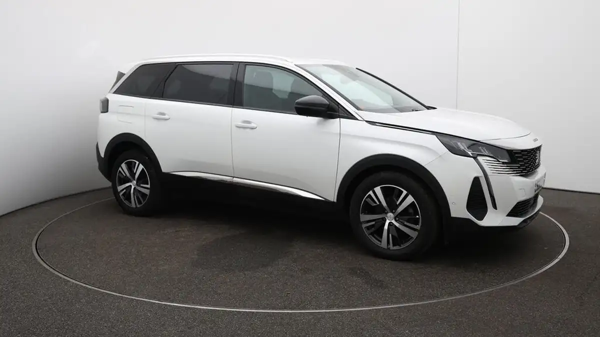 2022-peugeot-5008-suv-15-bluehdi-allure-big-46
