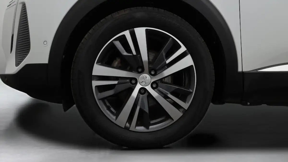 2022-peugeot-5008-suv-15-bluehdi-allure-big-18