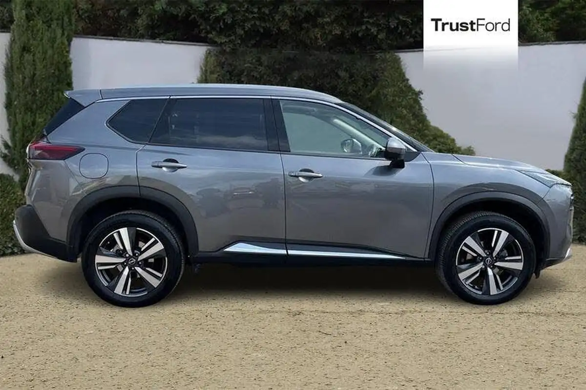 2023-nissan-x-trail-15-mhev-tekna-big-2