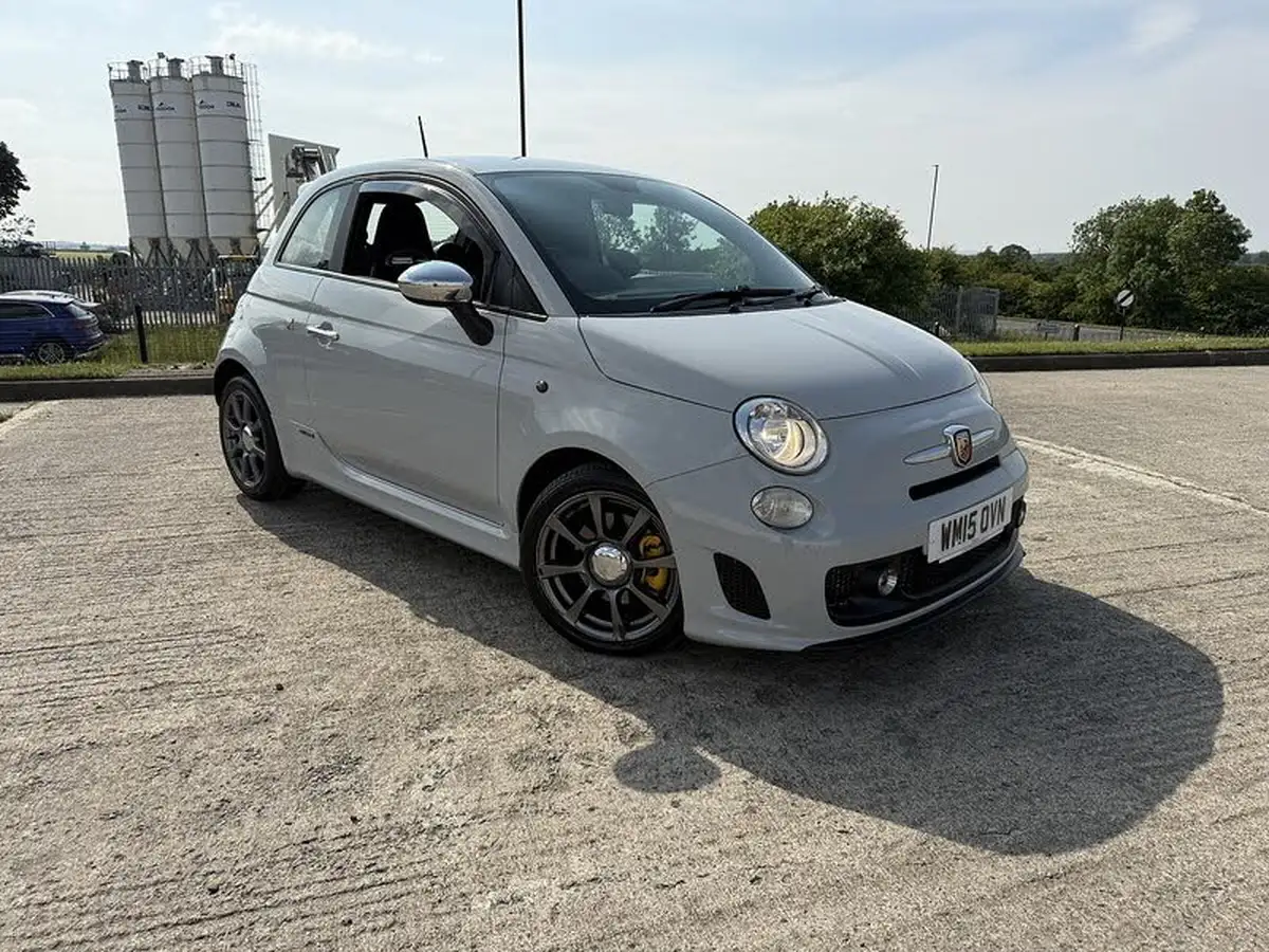 2015-abarth-500-14-big-1