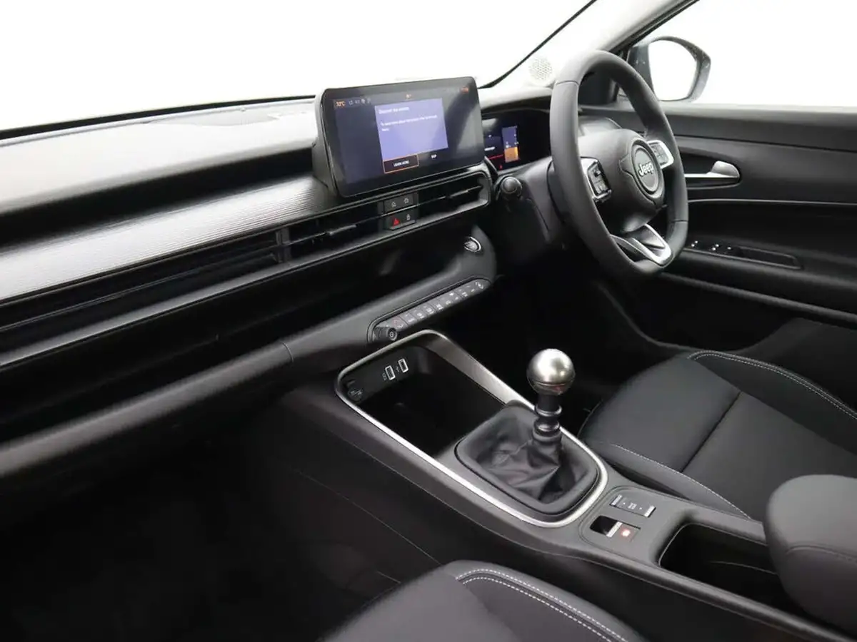 2025-jeep-avenger-12-gse-altitude-big-12