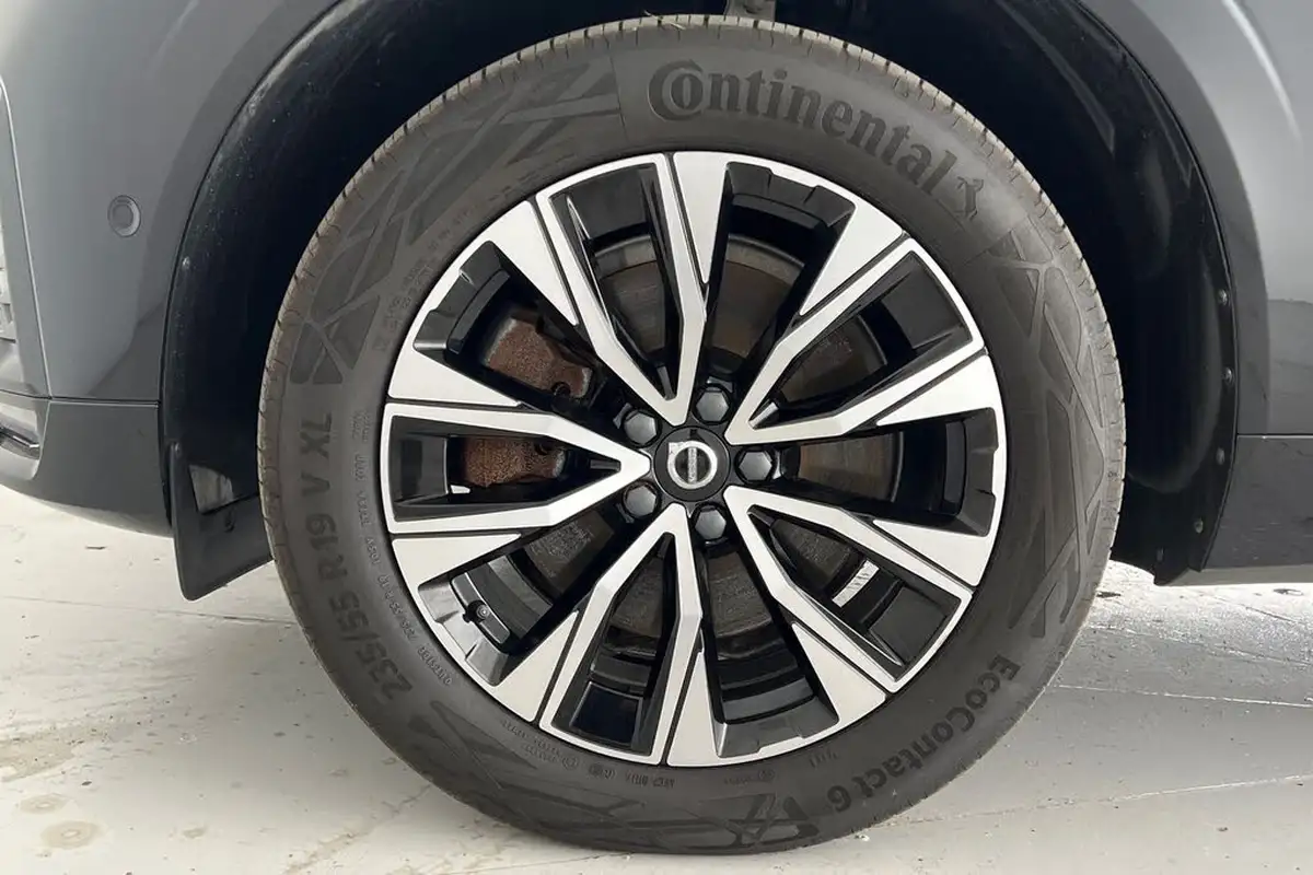 2023-volvo-xc60-20td-b4-plus-big-25