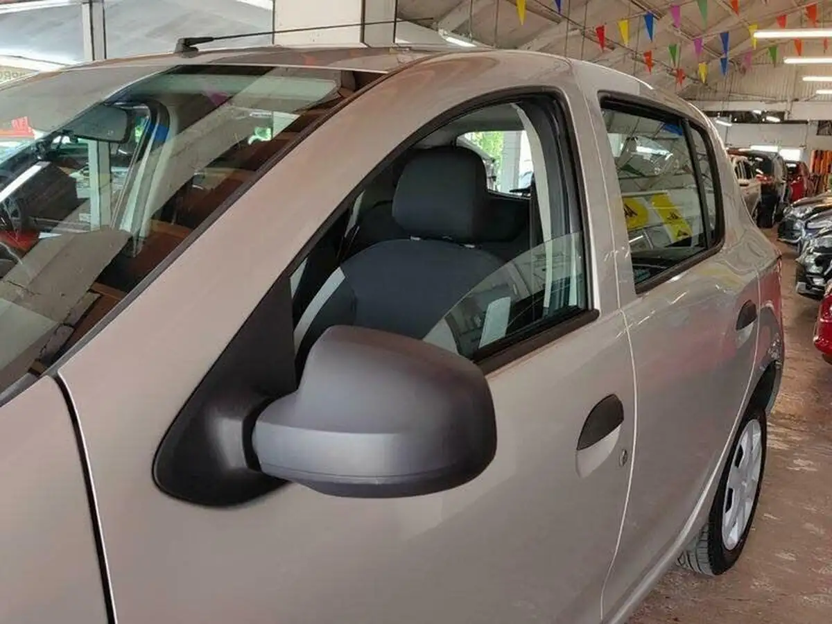 2016-dacia-sandero-12-ambiance-big-33