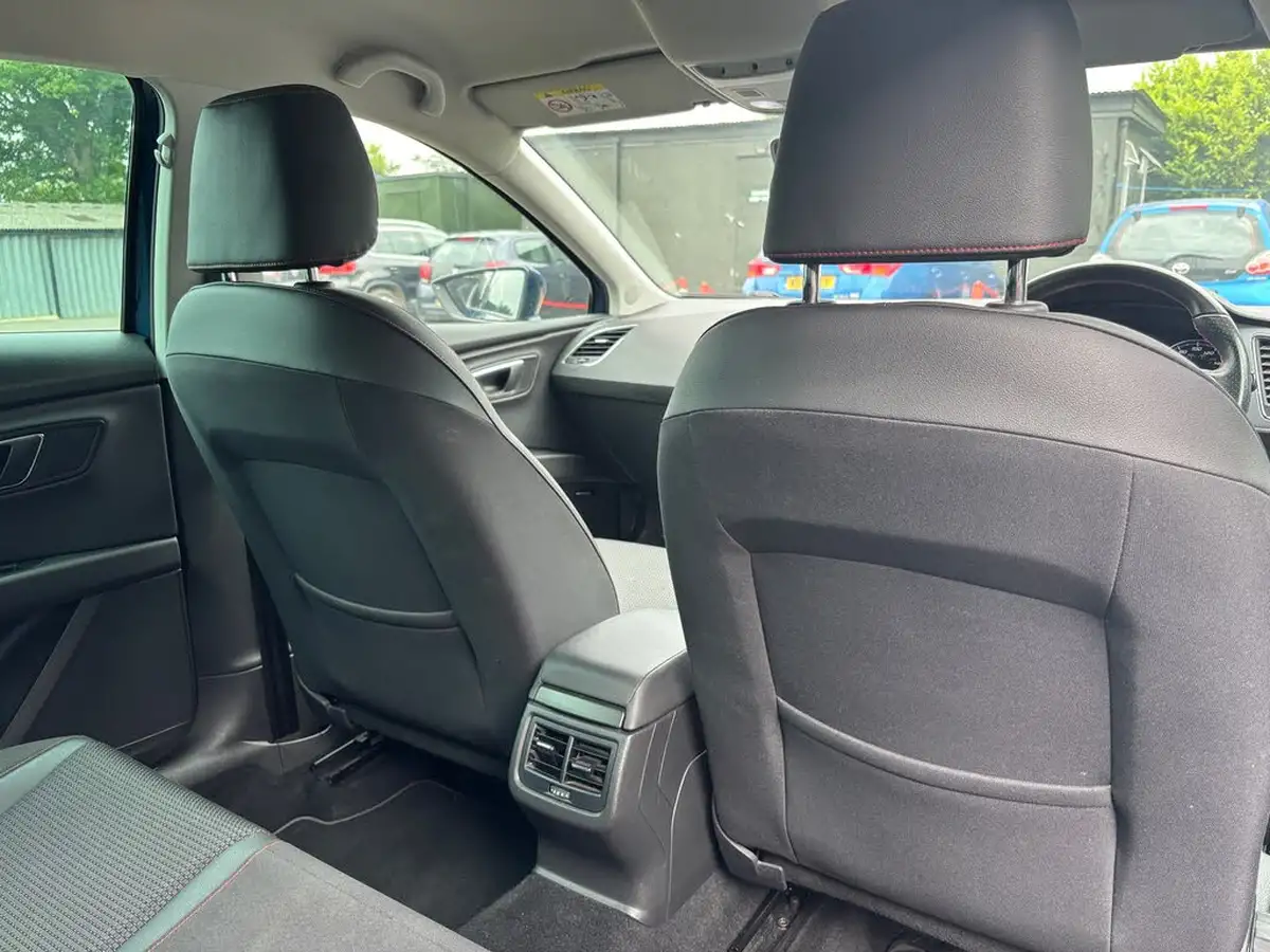 2016-seat-leon-14-fr-tech-pack-ecotsi-hatchback-5d-1395cc-big-11