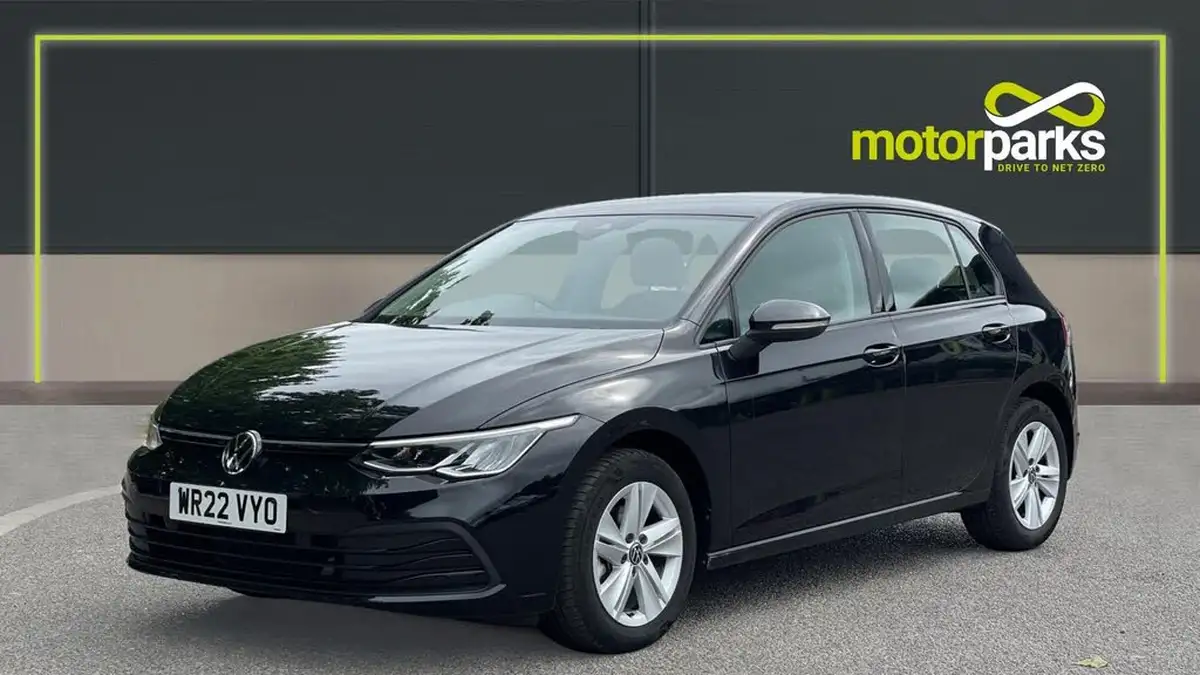 2022-volkswagen-golf-15-tsi-life-130ps-hatchback-big-6