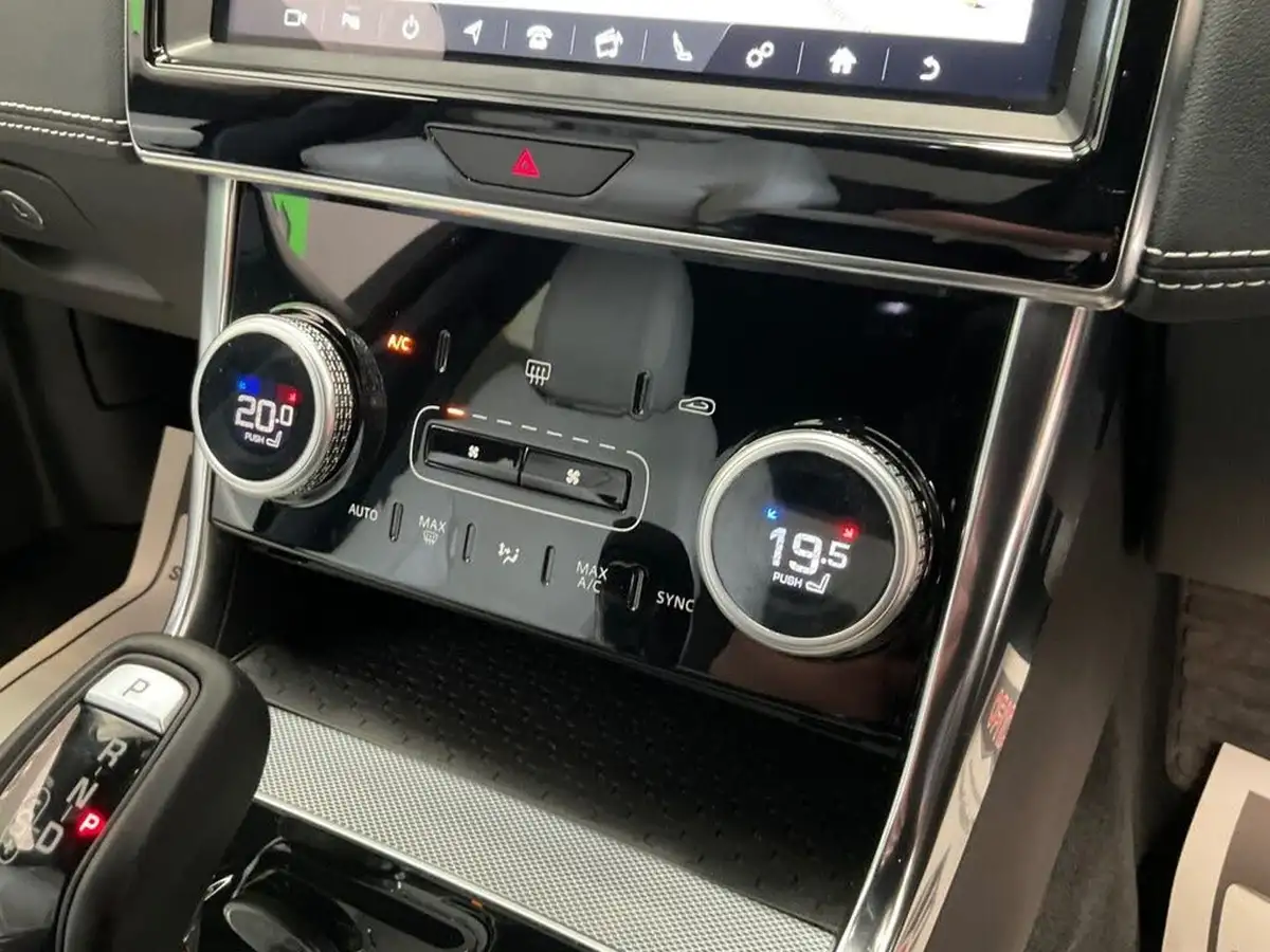 2019-jaguar-xe-20i-r-dynamic-s-250ps-big-45