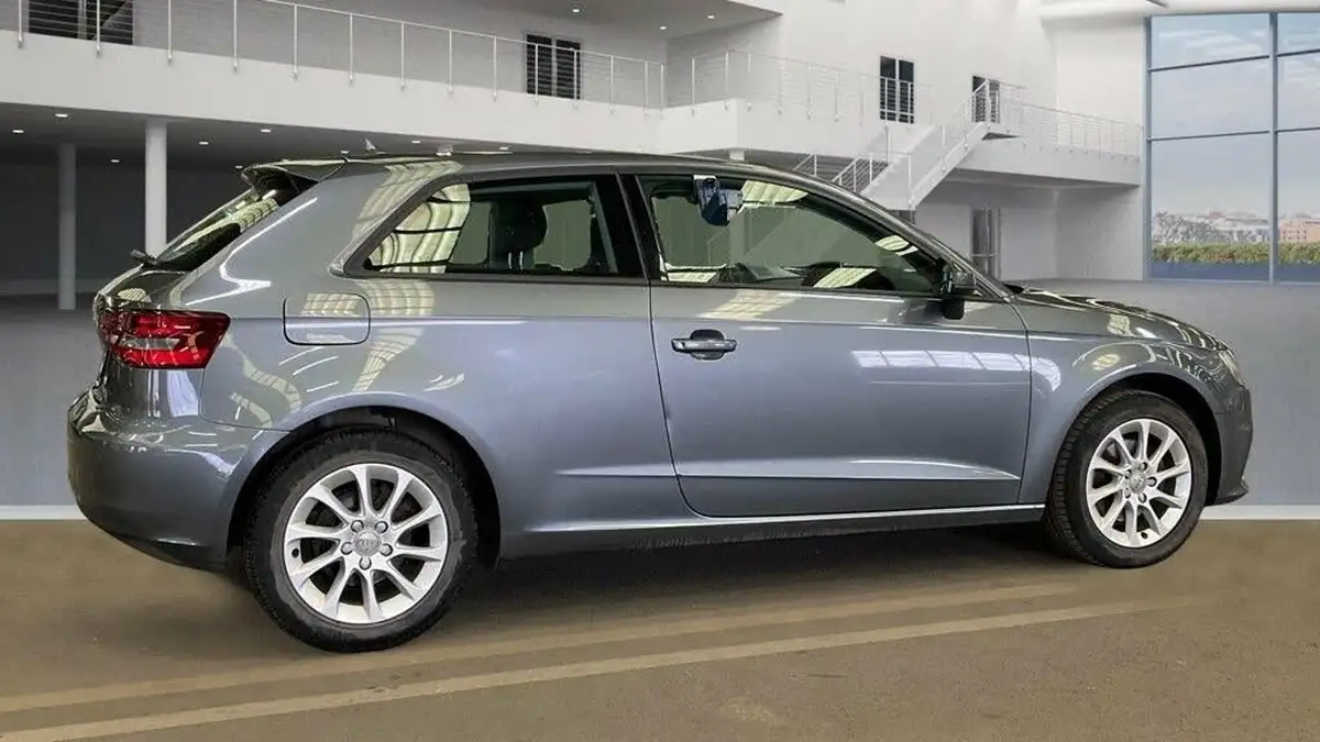 2016-audi-a3-12-tfsi-se-hatchback-3d-big-4