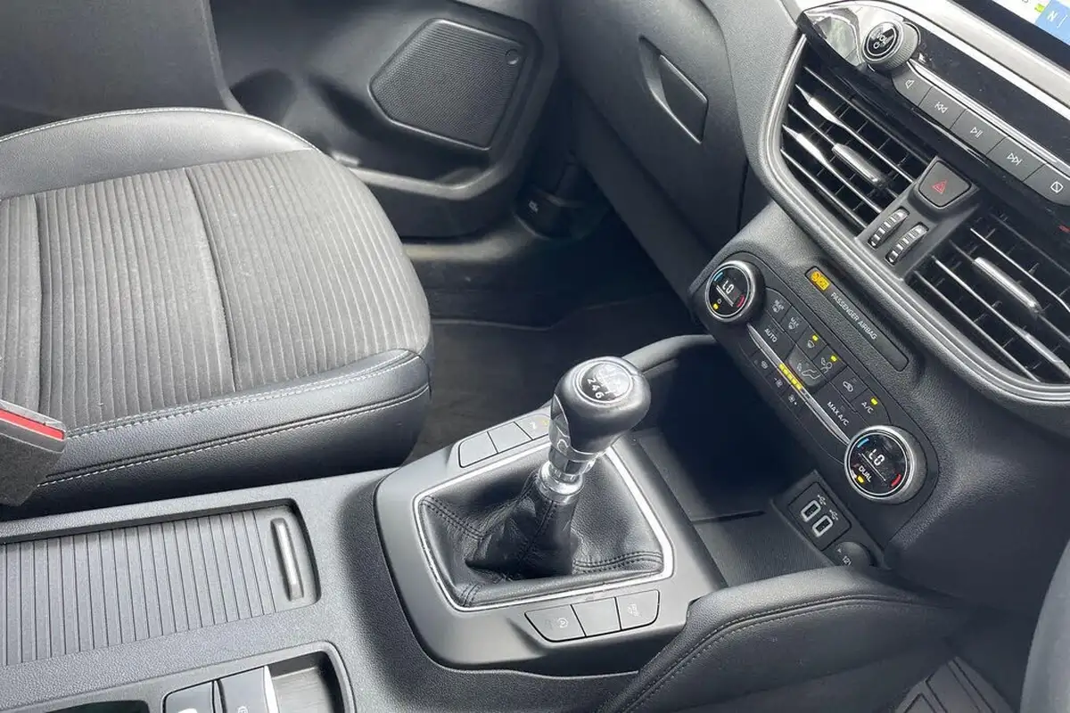 2022-ford-kuga-15t-titanium-edition-big-18