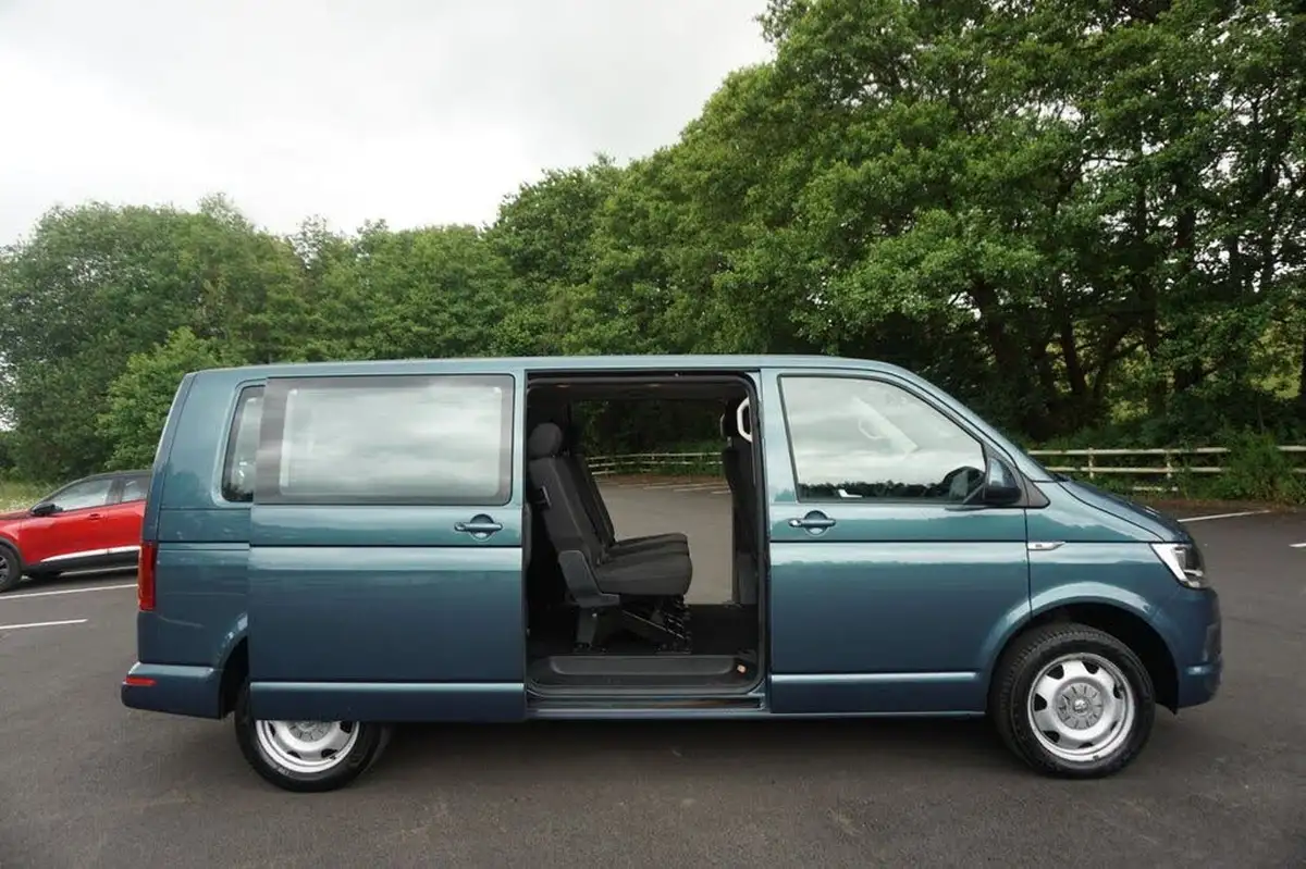 2019-volkswagen-transporter-shuttle-20tdi-t32-se-bmt-lwb-150pseu6dt-e-dsg-big-6