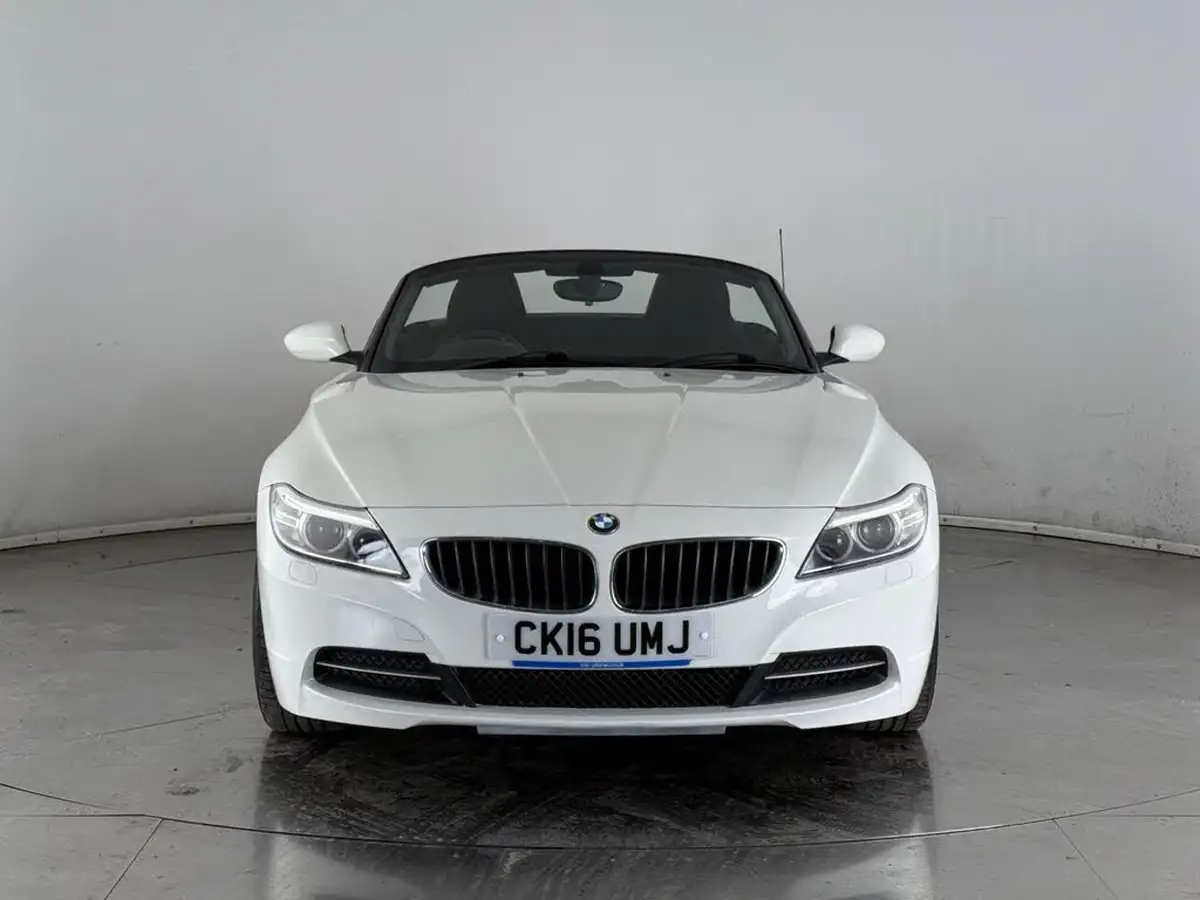 2016-bmw-z4-20-sdrive18i-ss-big-6